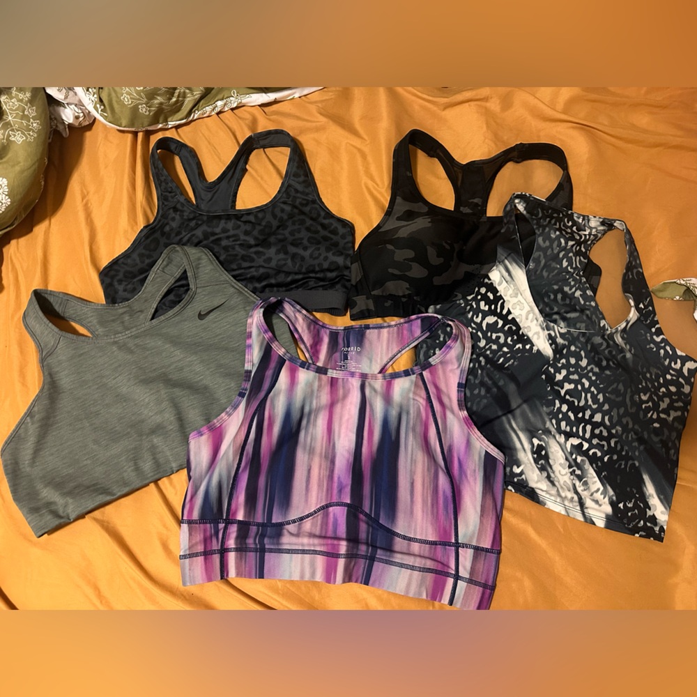 5 sports bra’s